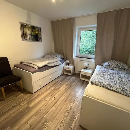 Fuer Touristen Und Arbeiter *