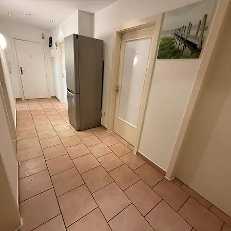 Fuer Touristen Und Arbeiter Apartament *